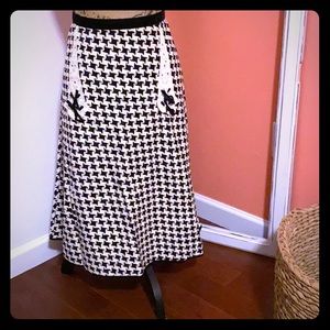 Sassy Black and Ivory a-line skirt